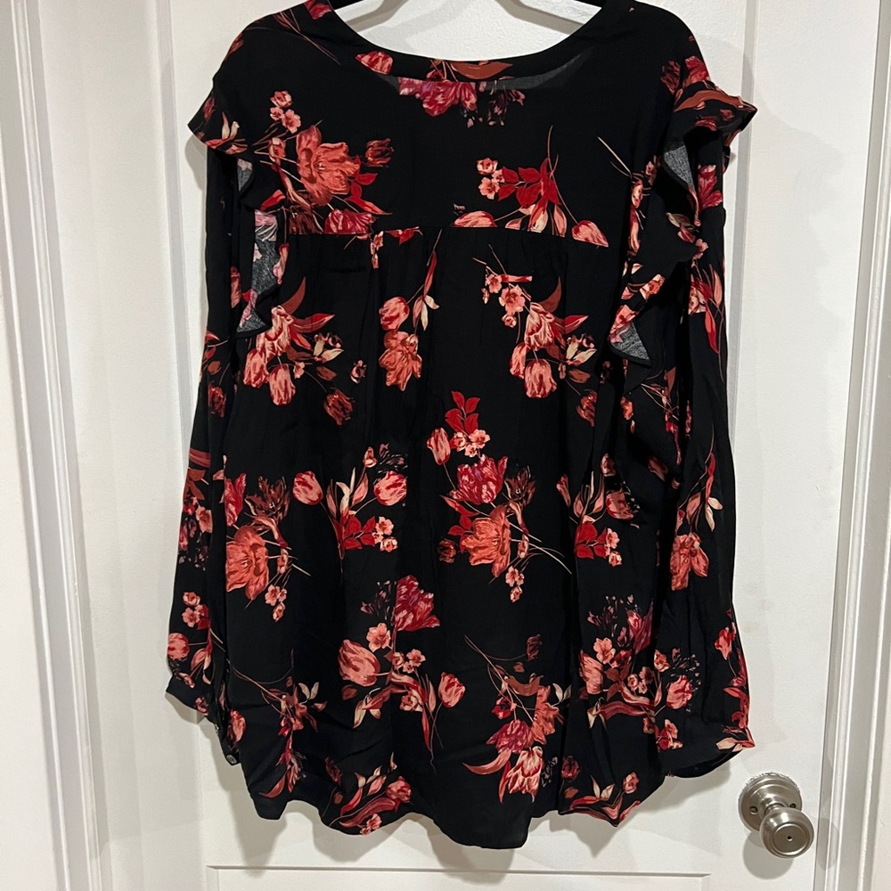 Torrid Ruffle Blouse - Picture 4 of 6